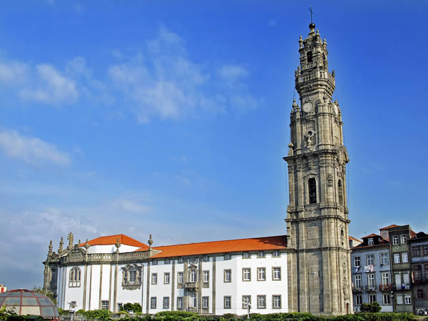 torre dos Clérigos em Porto